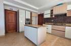 4 Bed Apartment with En Suite at Riverside Drive - 1