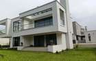 5 Bed Townhouse with En Suite at Runda - 4
