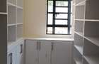 6 Bed Townhouse with En Suite in Kitisuru - 12