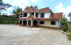 4 Bed House with En Suite in Ridgeways - 20