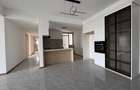 Serviced 3 Bed Apartment with En Suite in Riverside - 1