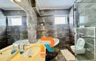 Furnished 3 Bed Apartment with En Suite in Riverside - 13