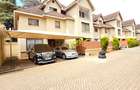 5 Bed Townhouse with En Suite at Lavington Green - 1