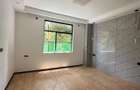 5 Bed Townhouse with En Suite in Lavington - 6