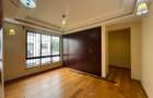 5 Bed Townhouse with Garden in Lavington - 14