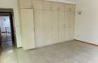 4 Bed Townhouse with En Suite at Riverside - 15