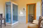 5 Bed Townhouse with En Suite in Kyuna - 19