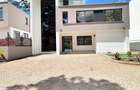 6 Bed Townhouse with En Suite in Kitisuru - 1