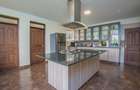 4 Bed Townhouse with En Suite in Rosslyn - 4