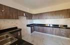 3 Bed Apartment with En Suite at Links Road - 10