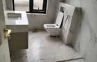 5 Bed Townhouse with En Suite in Lavington - 16