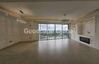 4 Bed Apartment with En Suite in Spring Valley - 3