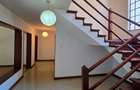 5 Bed Townhouse with En Suite at Meadows - 16