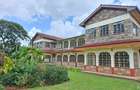 6 Bed House with En Suite at Off Redhill Dr - 1