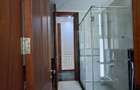 6 Bed Townhouse with En Suite in Lavington - 13