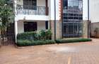 4 Bed House in Lavington - 1