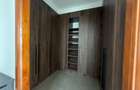 3 Bed Apartment with En Suite in Riverside - 15