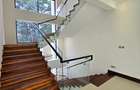 6 Bed Townhouse with En Suite in Kitisuru - 10