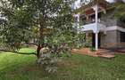5 Bed House with En Suite in Runda - 1