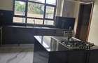 4 Bed House with En Suite in Rosslyn - 5