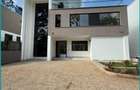 6 Bed Villa with En Suite at 2026-183 - 31