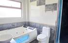 5 Bed Townhouse with En Suite at Riverside Drive - 9