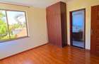 5 Bed Townhouse with En Suite at Lavington Road - 16