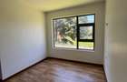 6 Bed Townhouse with En Suite at Lavington Green - 9