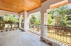 5 Bed House with En Suite in Runda - 2