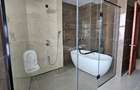 4 Bed Apartment with En Suite in Riverside - 5