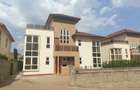 4 Bed Townhouse with En Suite at Iguta Paradise - 5