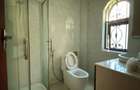 6 Bed Townhouse with En Suite at Near State House Road - 14