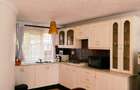 2 Bed House with En Suite in Rosslyn - 4