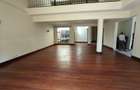 5 Bed Townhouse with En Suite in Lavington - 12