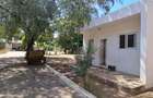 3 Bed Villa with En Suite at Aloo Drive - 4