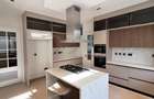 5 Bed Villa with En Suite in Runda - 9