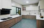 5 Bed Apartment with En Suite at 2026-107 - 13