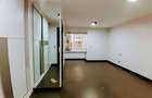 3 Bed Apartment with En Suite at Riverside Drive - 8