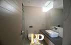 5 Bed Townhouse with En Suite in Brookside - 18