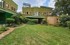 4 Bed Townhouse with En Suite in Riverside - 1