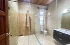 5 Bed Villa with En Suite in Rosslyn - 11