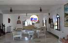 8 Bed House with En Suite in Watamu - 2