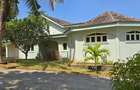 5 Bed Villa with En Suite at Vipingo - 18