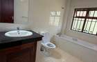 5 Bed Villa with Swimming Pool in Runda - 16