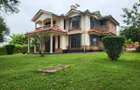 5 Bed Townhouse with En Suite at Rosslyn - 2