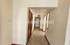 5 Bed House with En Suite in Riverside - 10