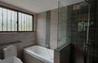 4 Bed Townhouse with En Suite in Lavington - 19