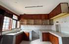 5 Bed House with En Suite at Bombolulu - 2