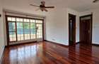 4 Bed Villa with En Suite in Kyuna - 14