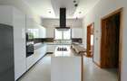 4 Bed Villa with En Suite at Westlands - 4